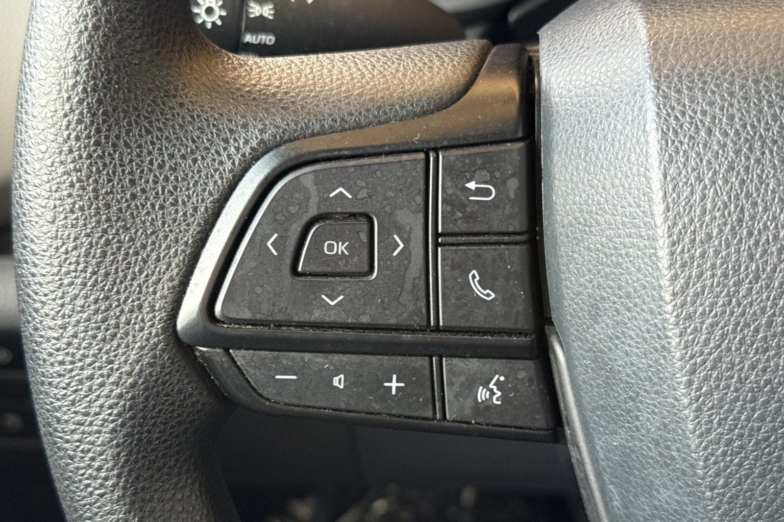 2024 Toyota Sienna LE 8 Passenger