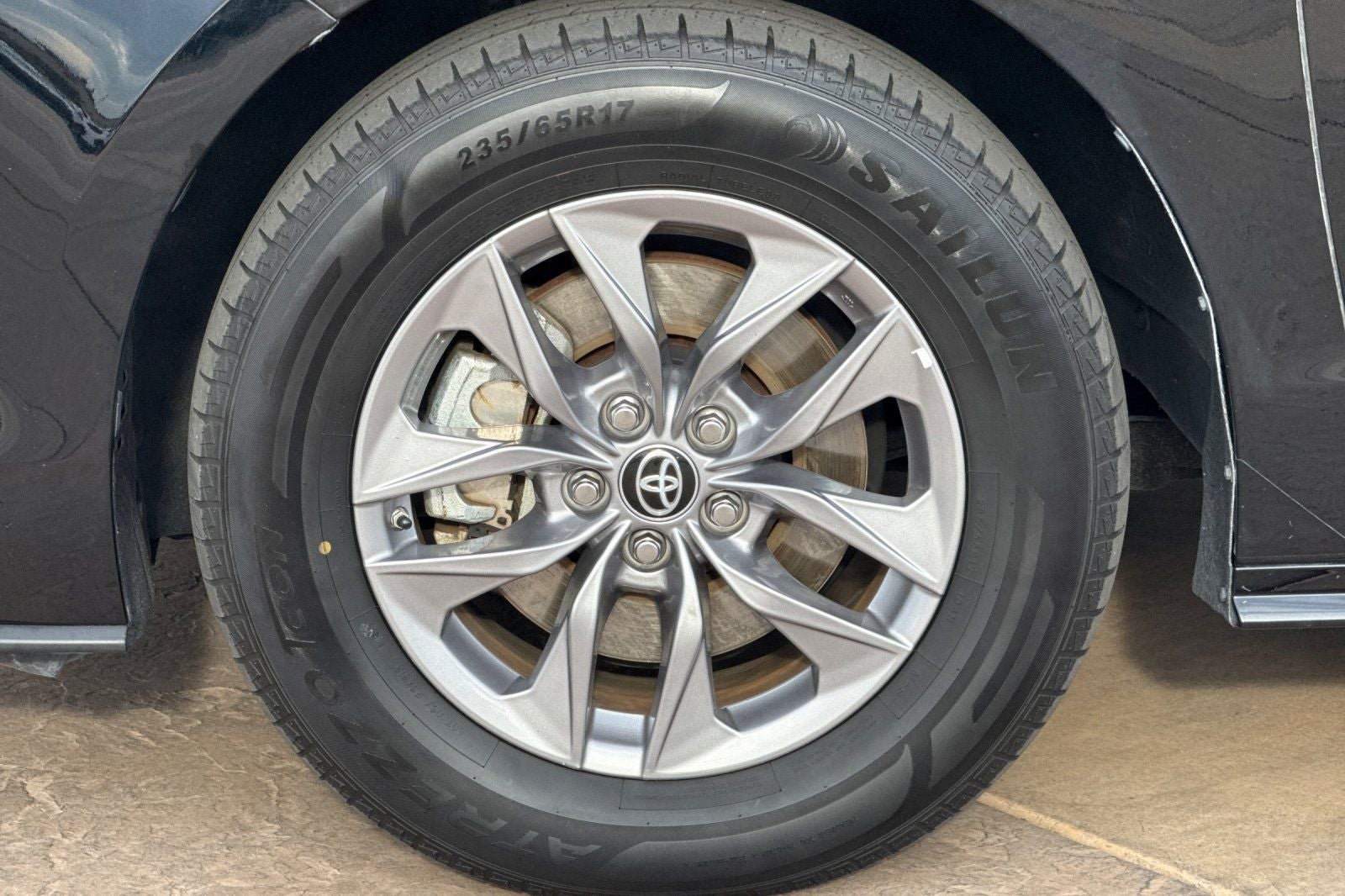 2024 Toyota Sienna LE 8 Passenger