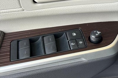 2024 Toyota Sienna LE 8 Passenger