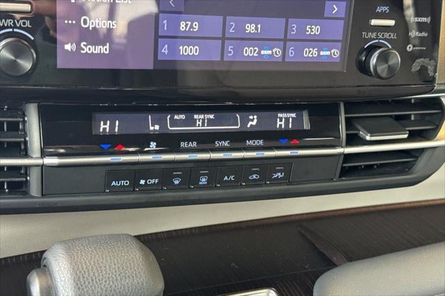 2024 Toyota Sienna LE 8 Passenger