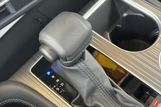 2025 Toyota Sienna LE 8 Passenger