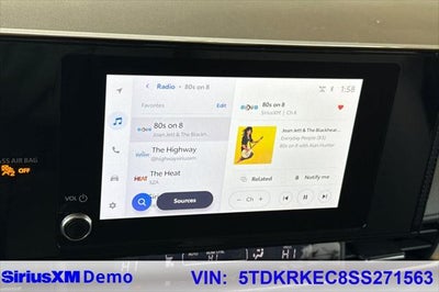 2025 Toyota Sienna LE 8 Passenger
