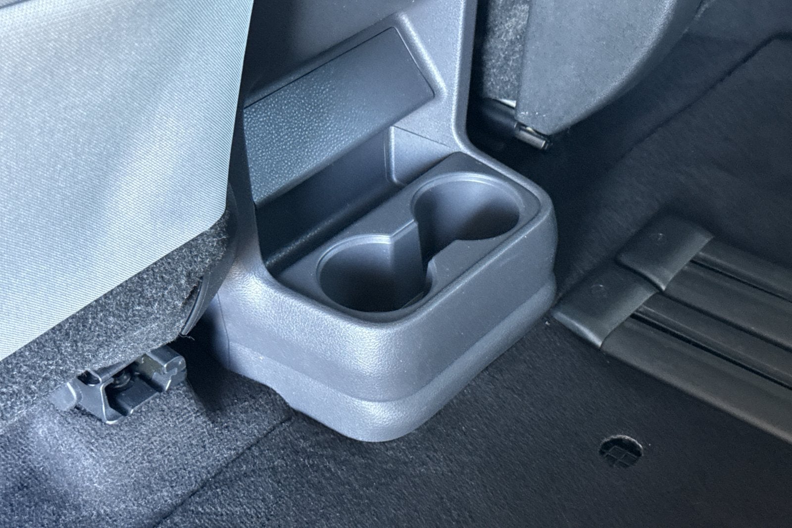 2022 Toyota Sienna LE 8 Passenger