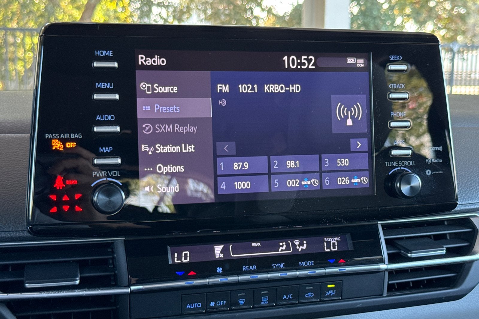 2022 Toyota Sienna LE 8 Passenger
