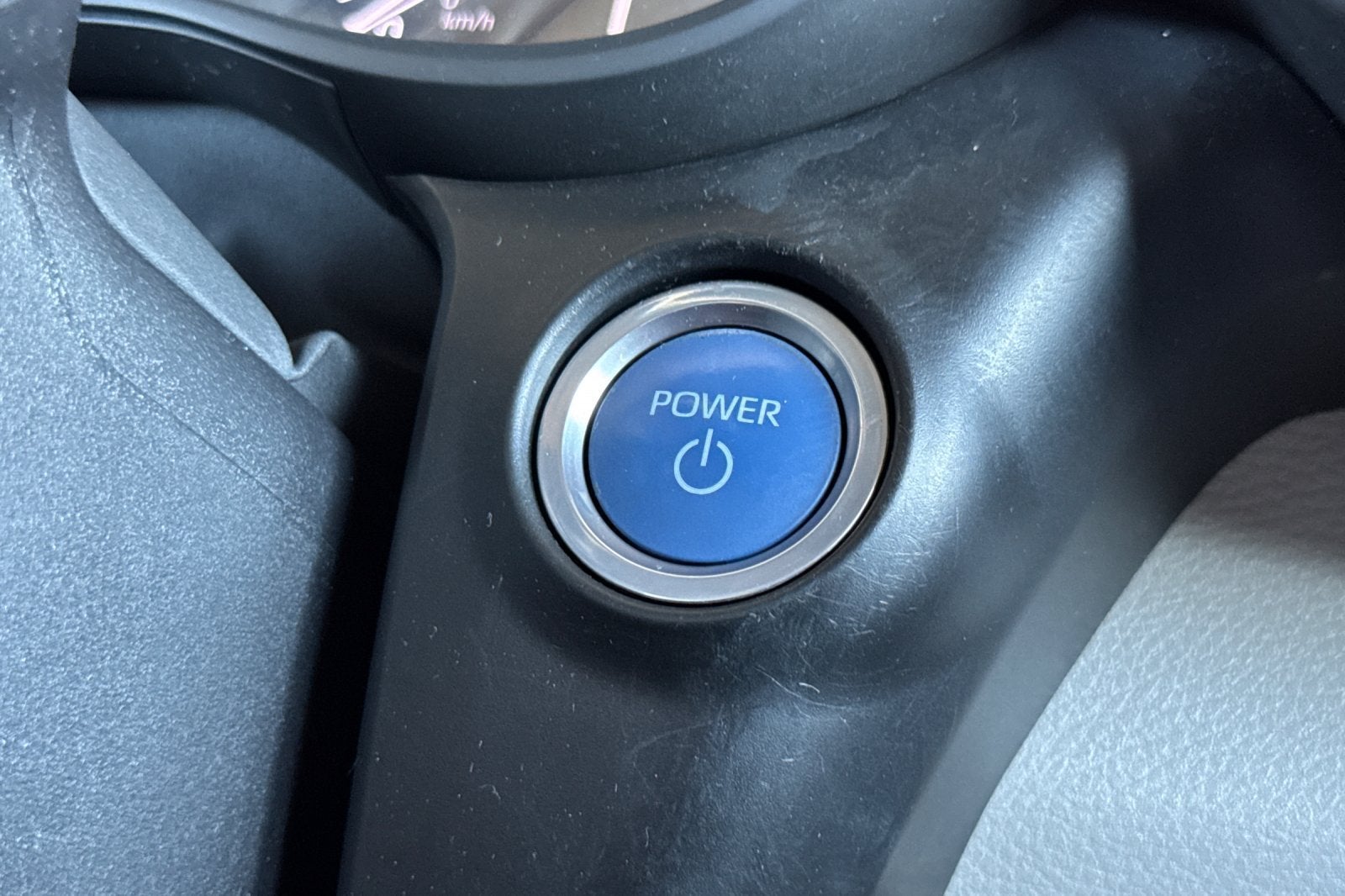 2022 Toyota Sienna LE 8 Passenger