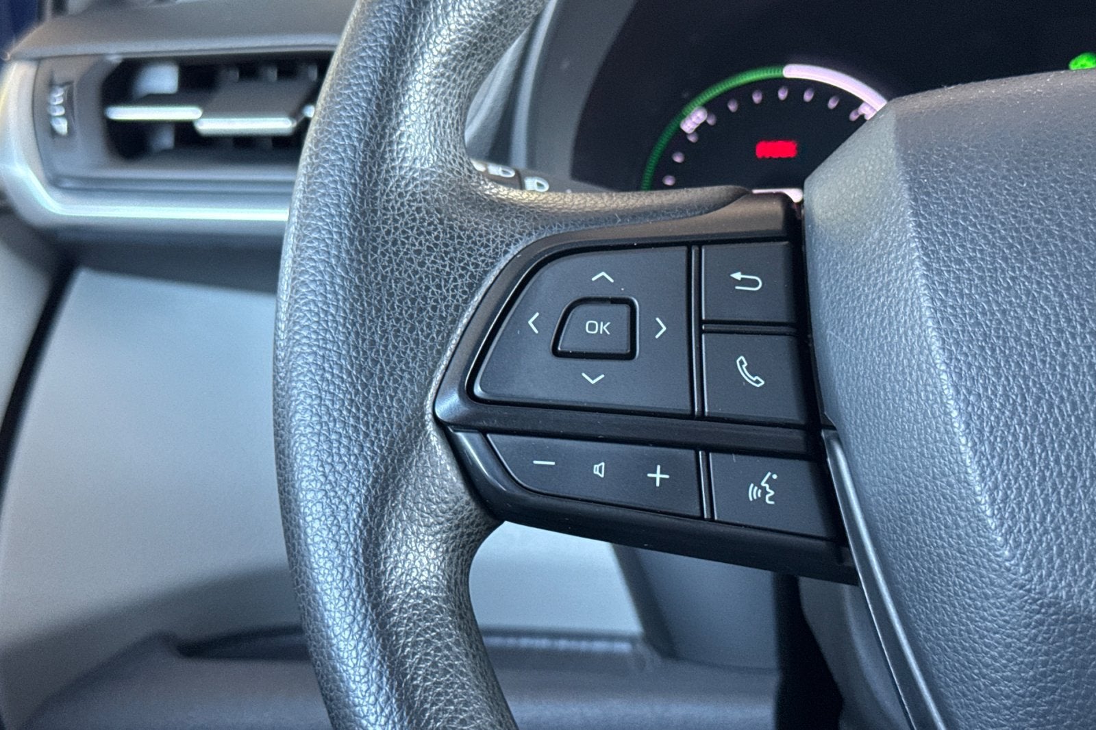 2022 Toyota Sienna LE 8 Passenger