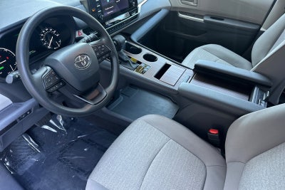 2024 Toyota Sienna LE 8 Passenger