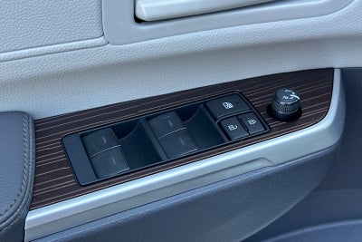 2024 Toyota Sienna LE 8 Passenger