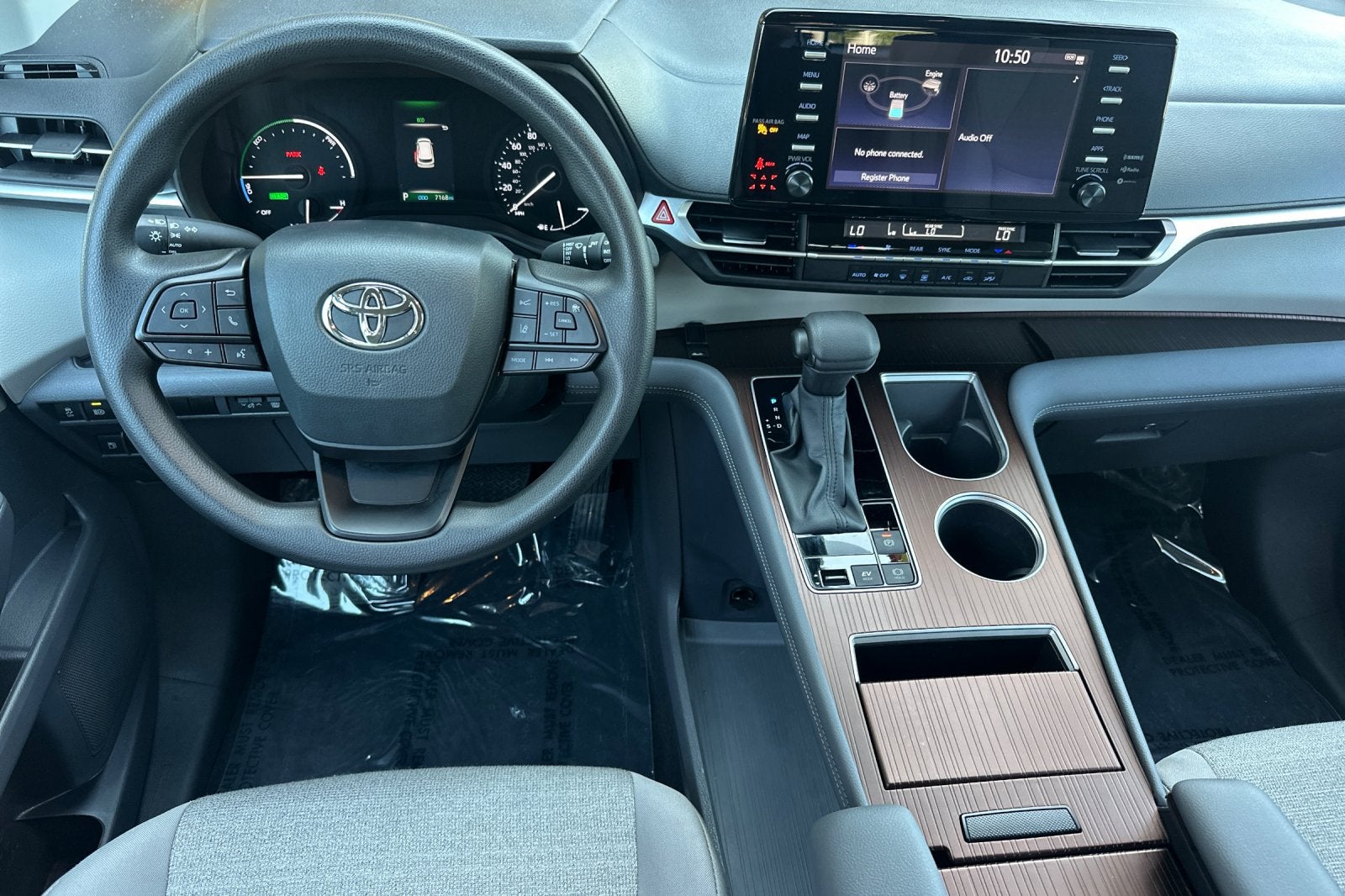 2024 Toyota Sienna LE 8 Passenger
