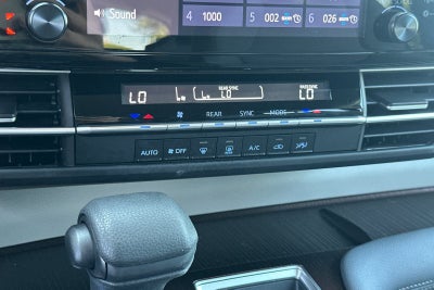 2024 Toyota Sienna LE 8 Passenger