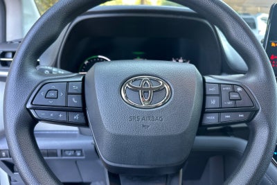 2024 Toyota Sienna LE 8 Passenger