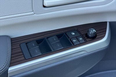 2024 Toyota Sienna LE 8 Passenger