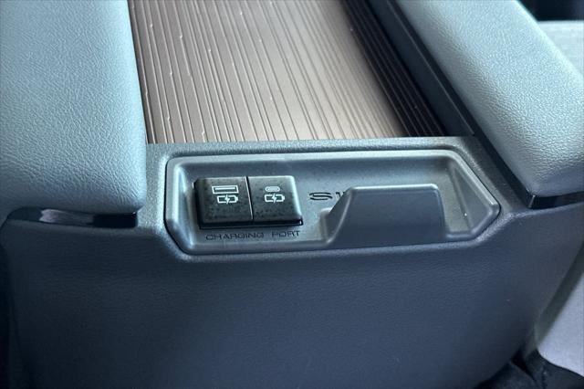 2024 Toyota Sienna LE 8 Passenger