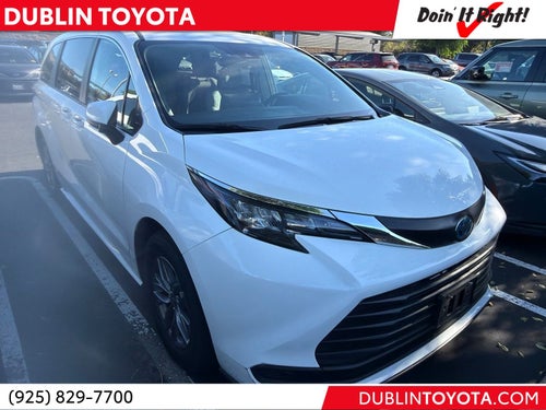 2024 Toyota Sienna LE 8 Passenger
