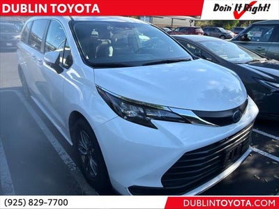 2024 Toyota Sienna LE 8 Passenger