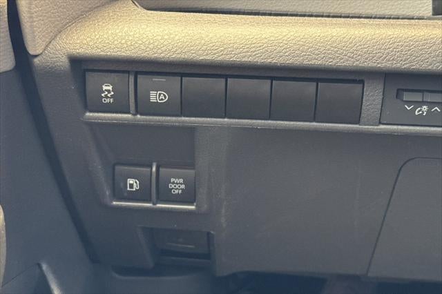 2024 Toyota Sienna LE 8 Passenger