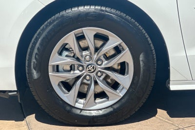 2024 Toyota Sienna LE 8 Passenger