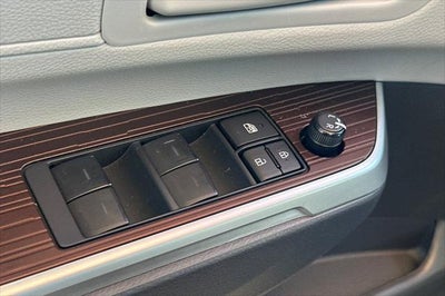 2024 Toyota Sienna LE 8 Passenger