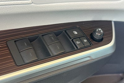 2024 Toyota Sienna LE 8 Passenger