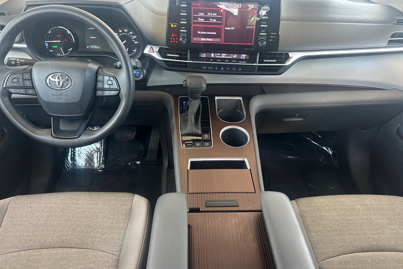 2024 Toyota Sienna LE 8 Passenger