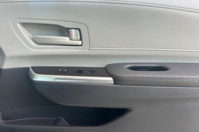 2024 Toyota Sienna LE 8 Passenger