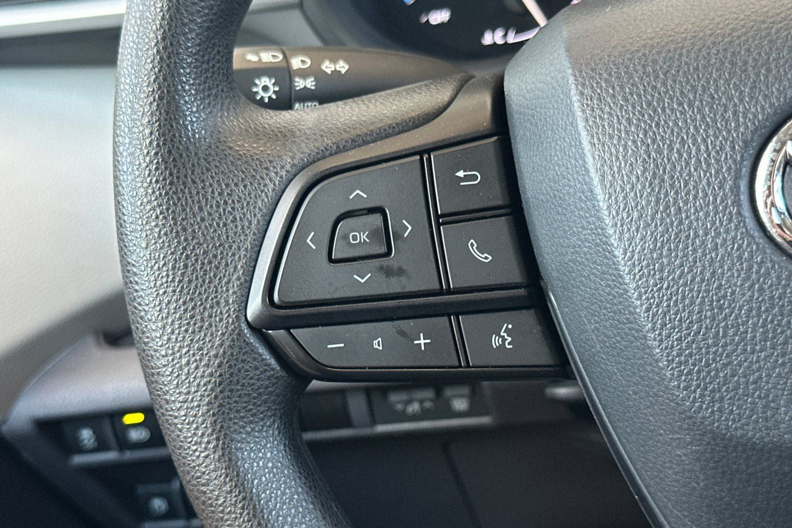 2024 Toyota Sienna LE 8 Passenger