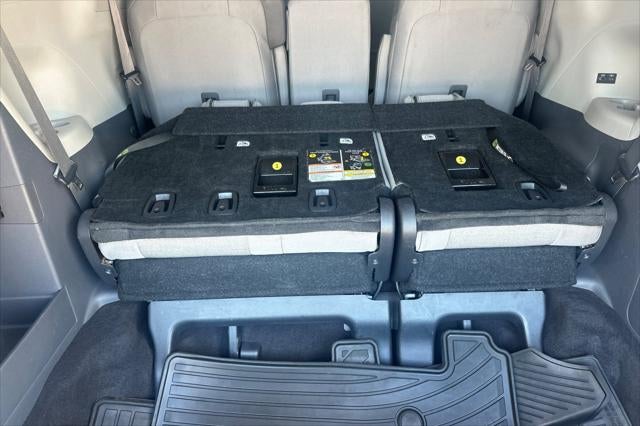 2024 Toyota Sienna LE 8 Passenger