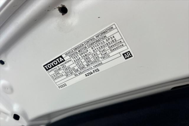 2024 Toyota Sienna LE 8 Passenger