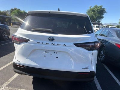 2024 Toyota Sienna LE 8 Passenger