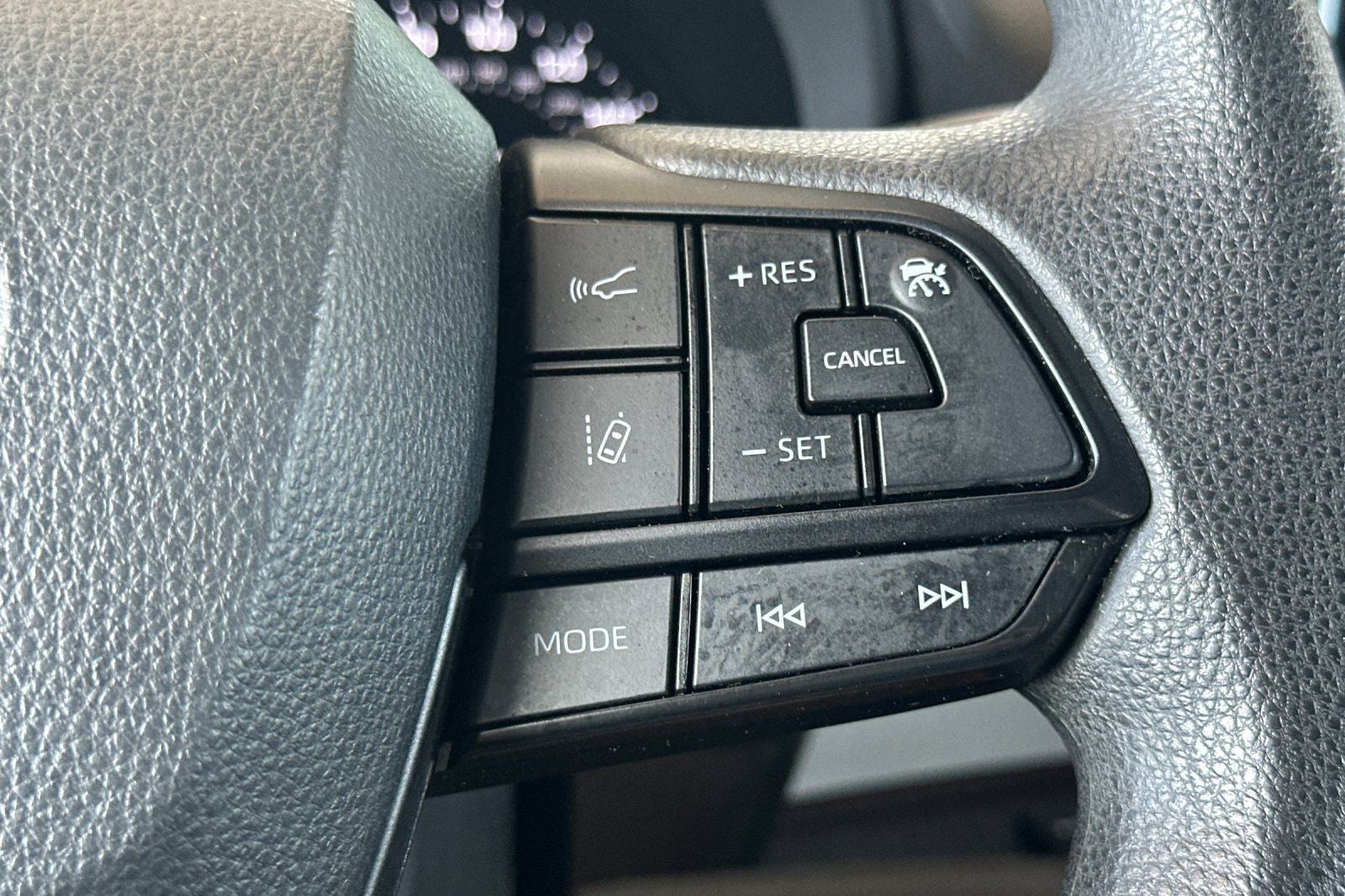 2024 Toyota Sienna LE 8 Passenger