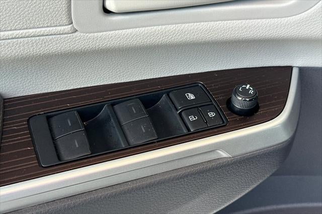 2024 Toyota Sienna LE 8 Passenger