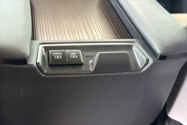 2024 Toyota Sienna LE 8 Passenger