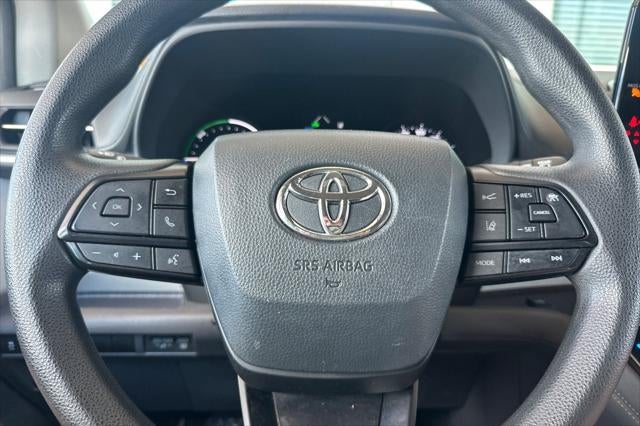 2024 Toyota Sienna LE 8 Passenger