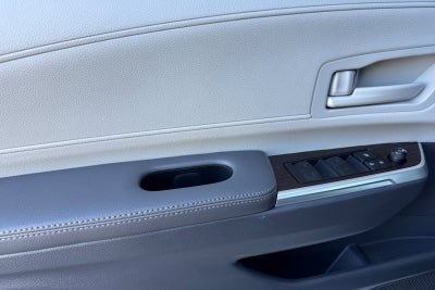 2024 Toyota Sienna LE 8 Passenger