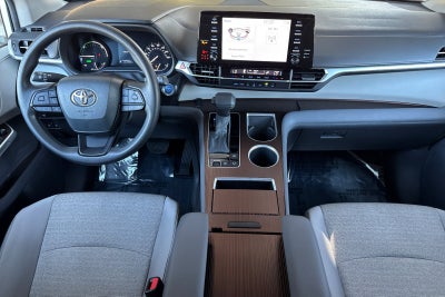 2024 Toyota Sienna LE 8 Passenger