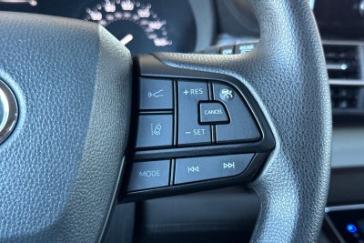 2024 Toyota Sienna LE 8 Passenger