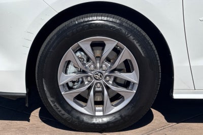 2024 Toyota Sienna LE 8 Passenger