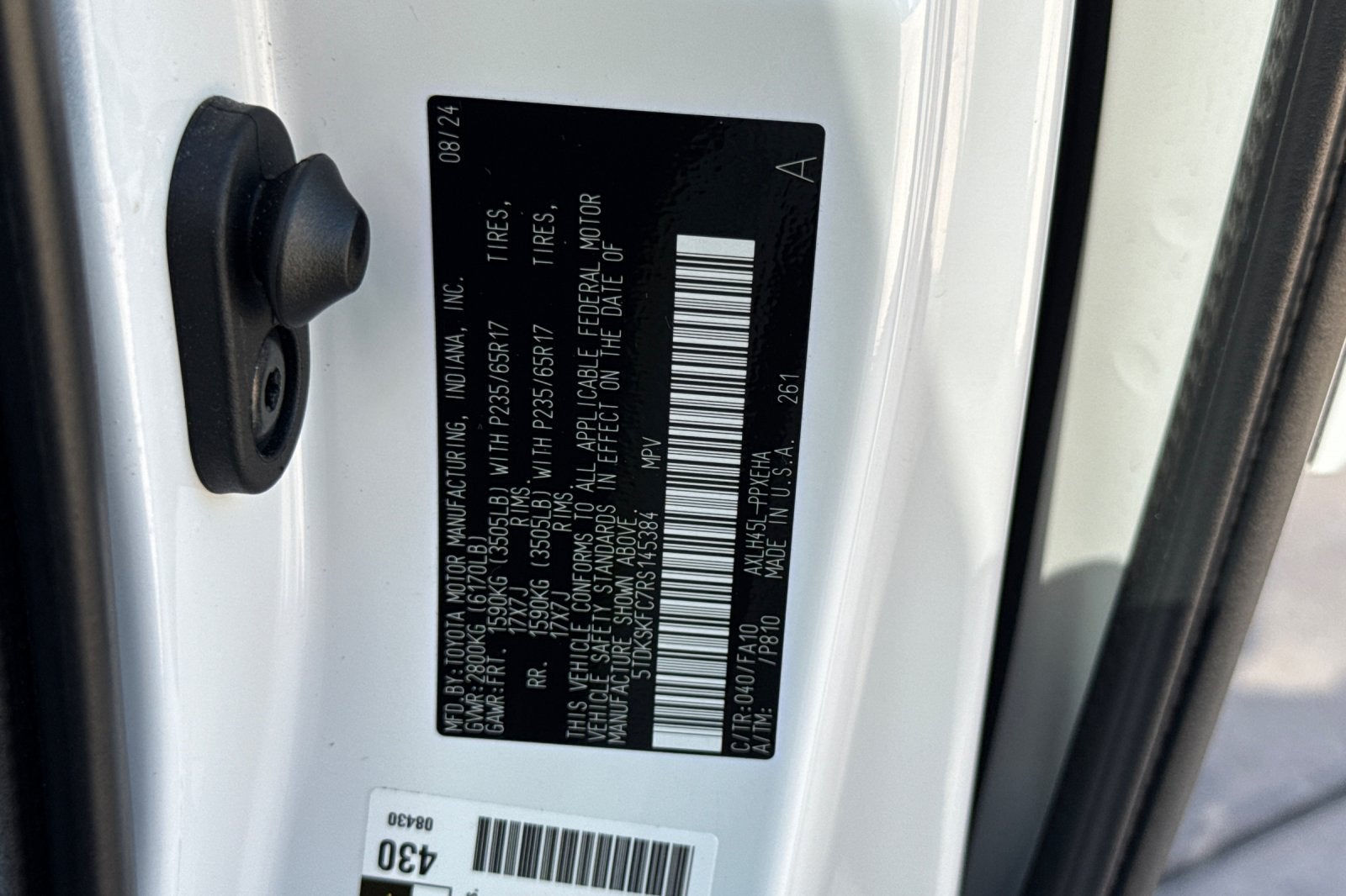 2024 Toyota Sienna LE 8 Passenger