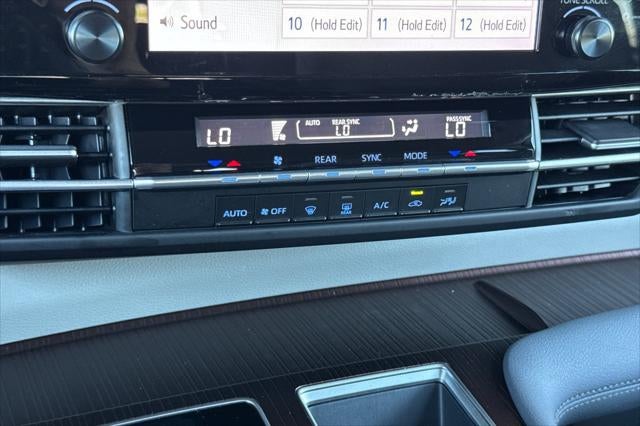 2024 Toyota Sienna LE 8 Passenger