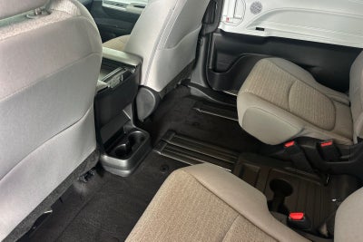 2025 Toyota Sienna LE 8 Passenger