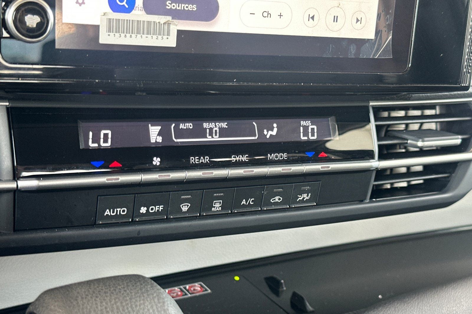 2025 Toyota Sienna LE 8 Passenger