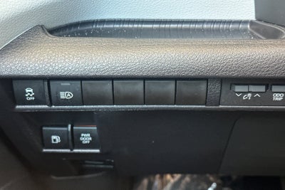 2025 Toyota Sienna LE 8 Passenger