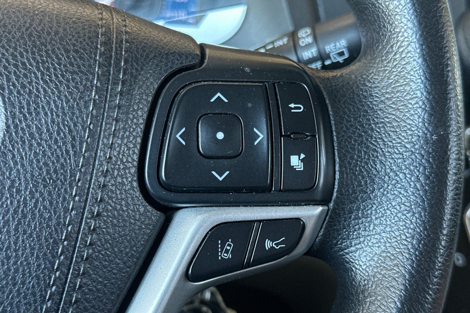 2018 Toyota Sienna LE 8 Passenger