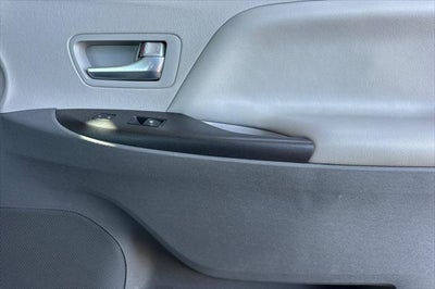 2018 Toyota Sienna LE 8 Passenger
