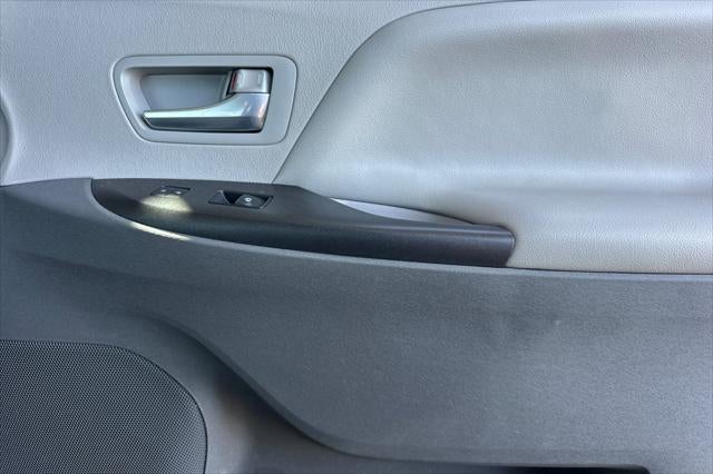2018 Toyota Sienna LE 8 Passenger