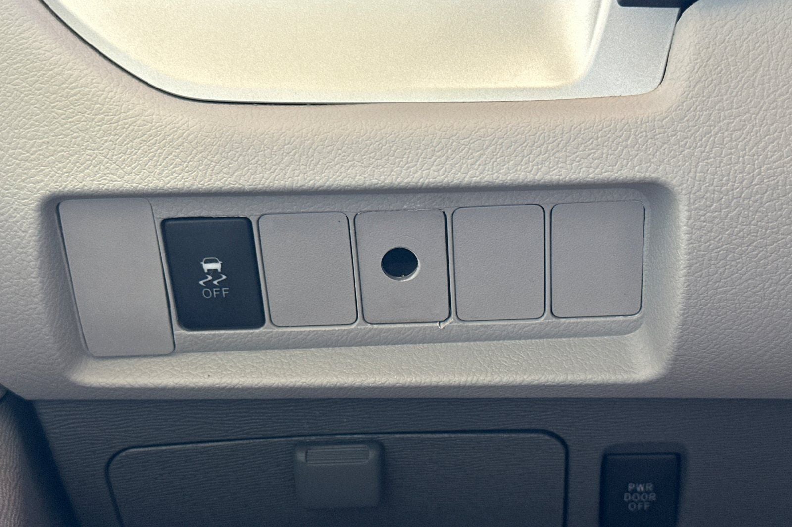 2020 Toyota Sienna LE 8 Passenger