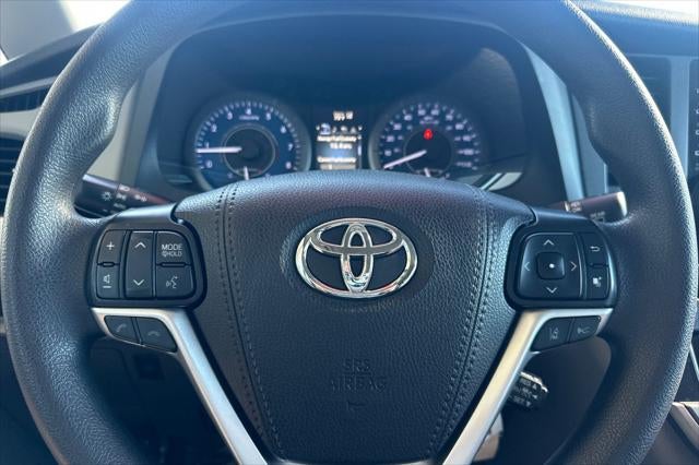 2020 Toyota Sienna LE 8 Passenger