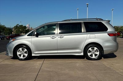 2020 Toyota Sienna LE 8 Passenger