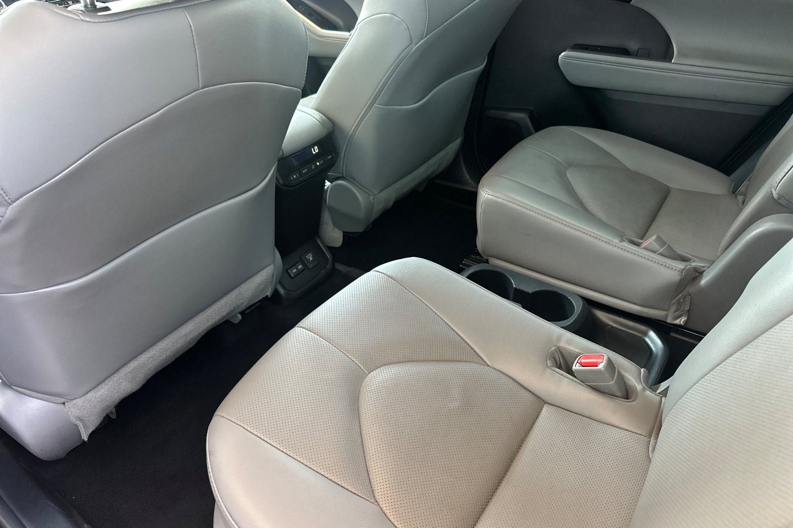2022 Toyota Highlander Hybrid Limited