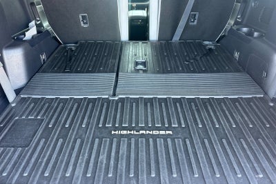 2022 Toyota Highlander Hybrid Limited